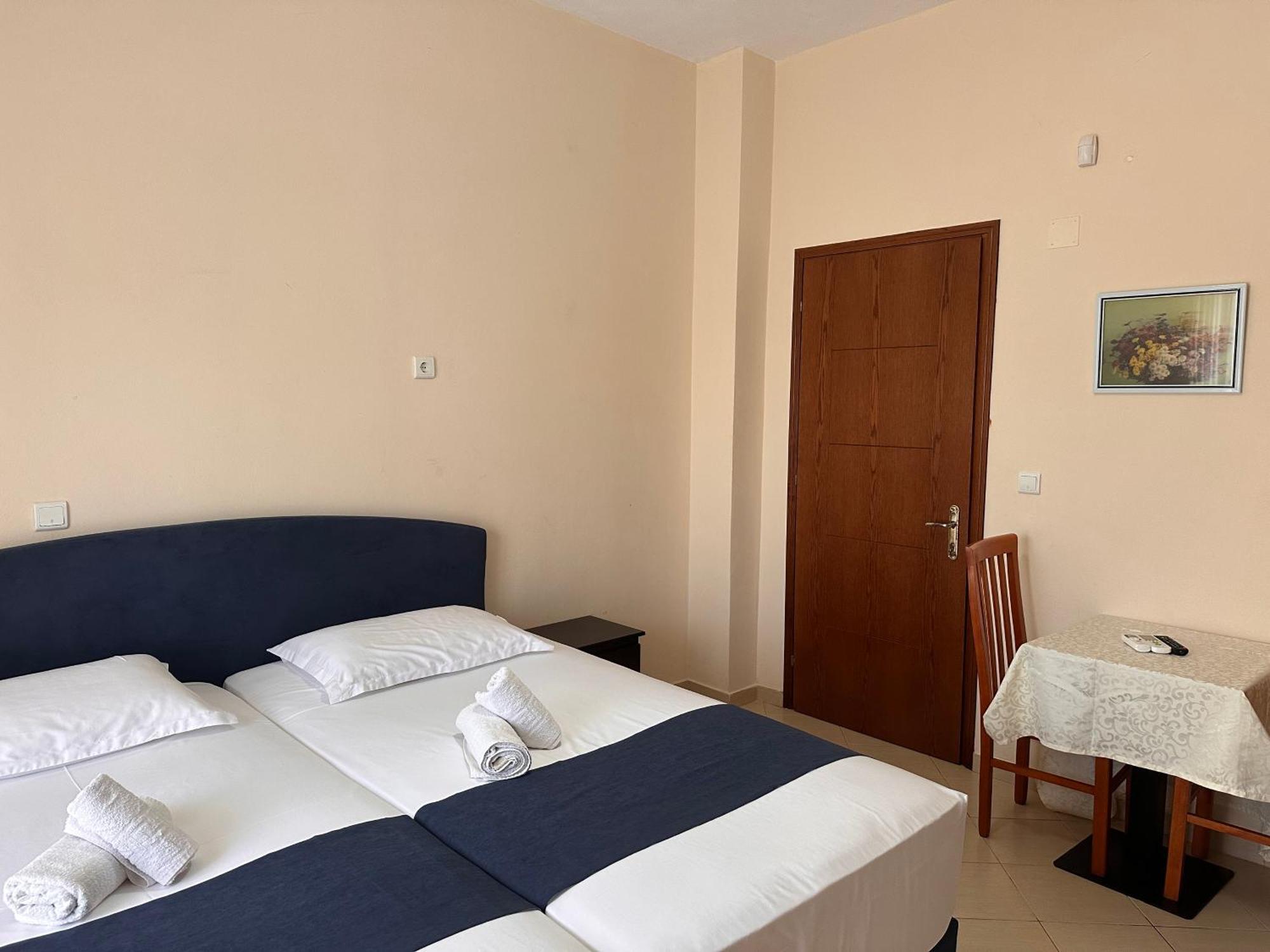Ion Sea View Apartment
