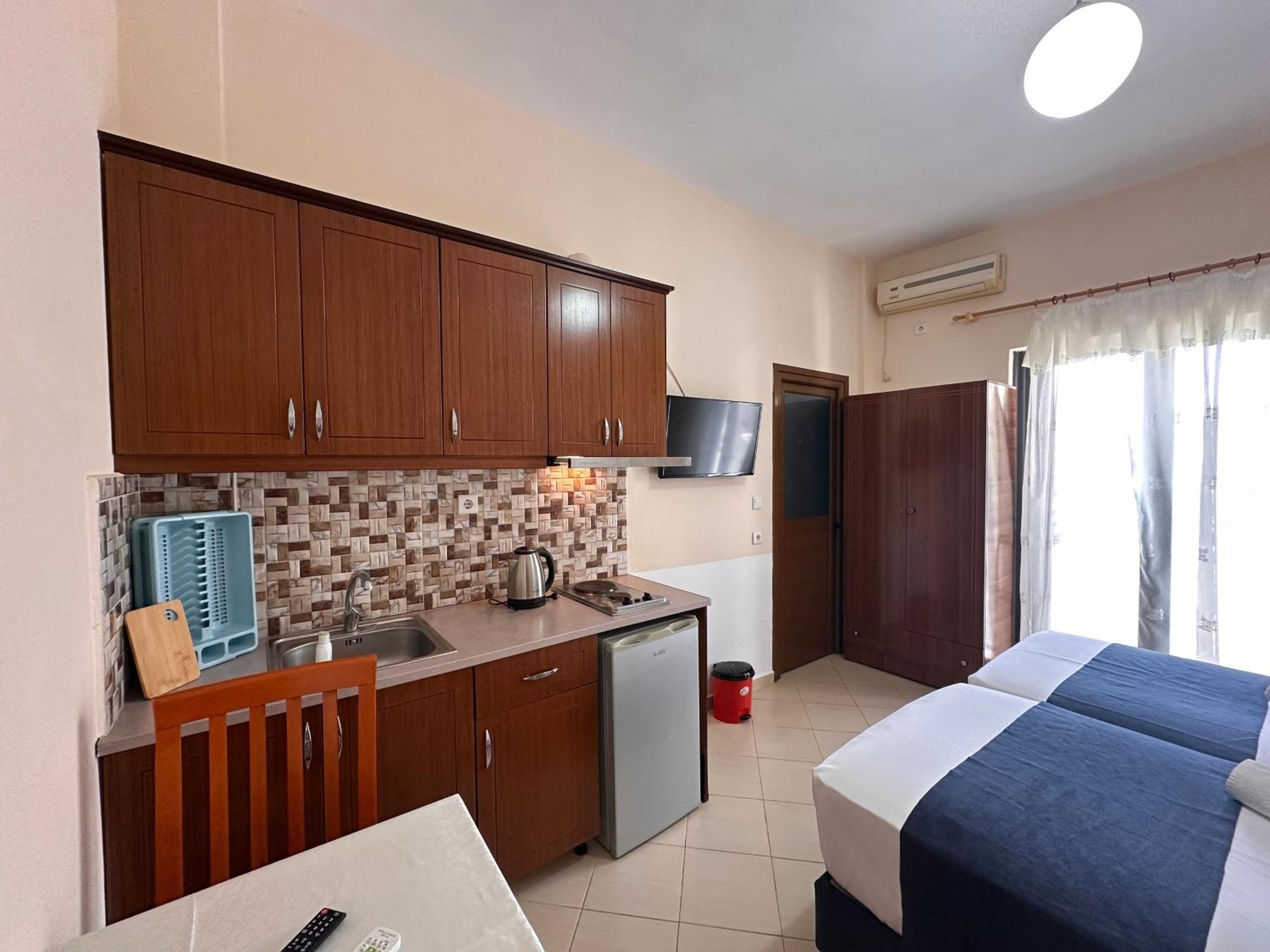 Ion Sea View Apartment