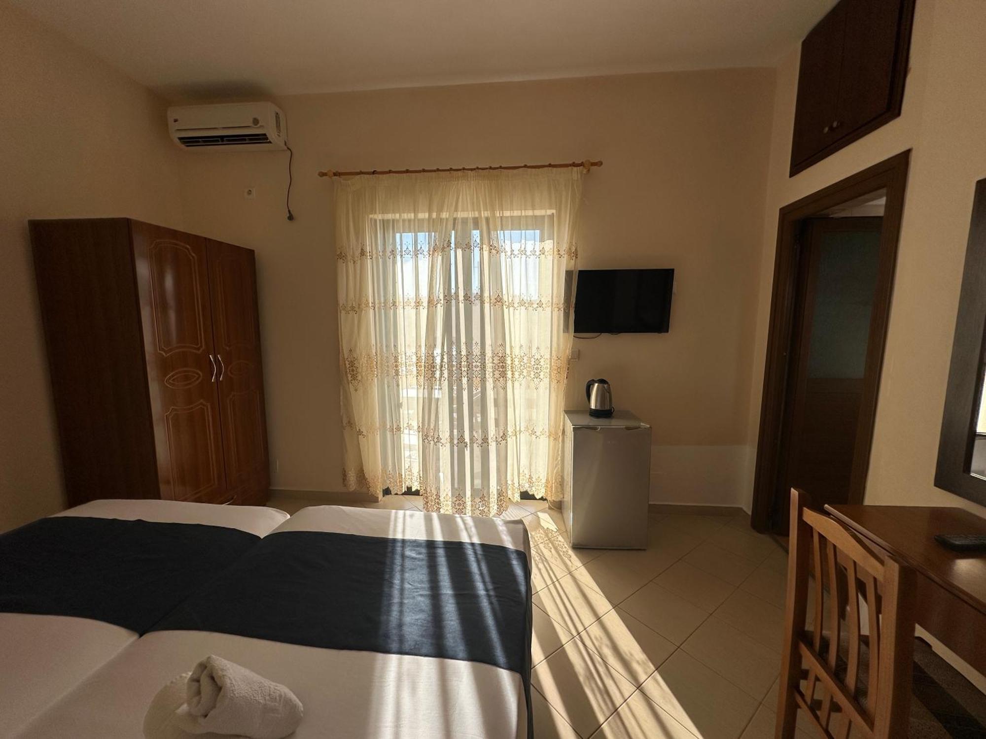 Ion Sea View Apartment