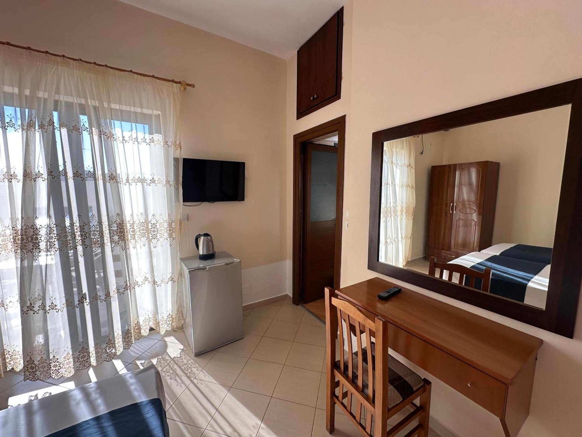 Apartment Ion Sea View Ksamil
