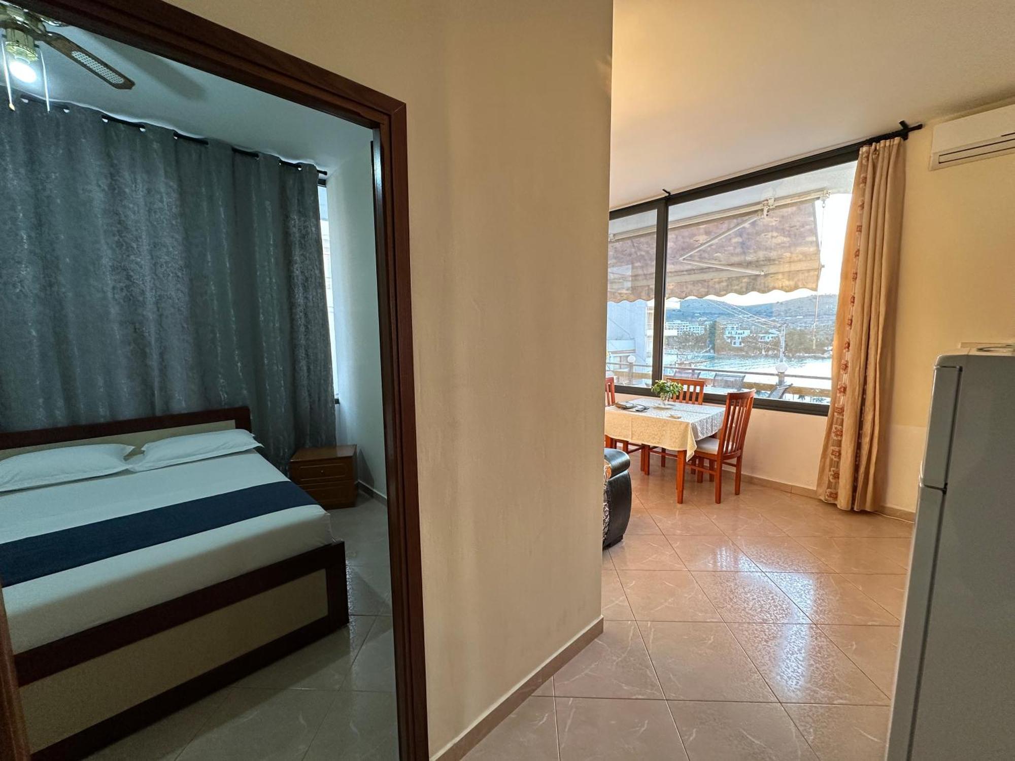 Apartment Ion Sea View *