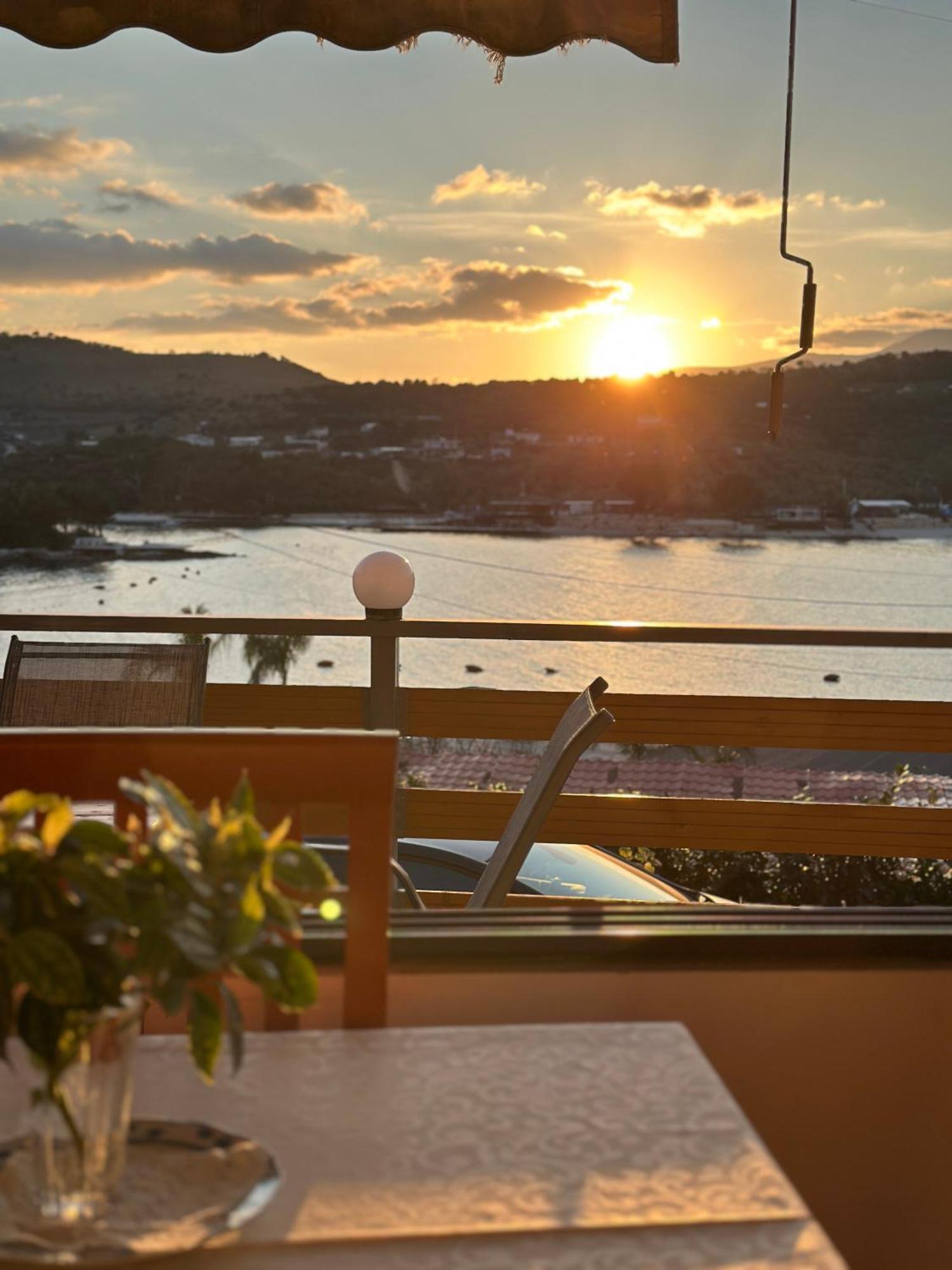 Ion Sea View Apartment Ksamil