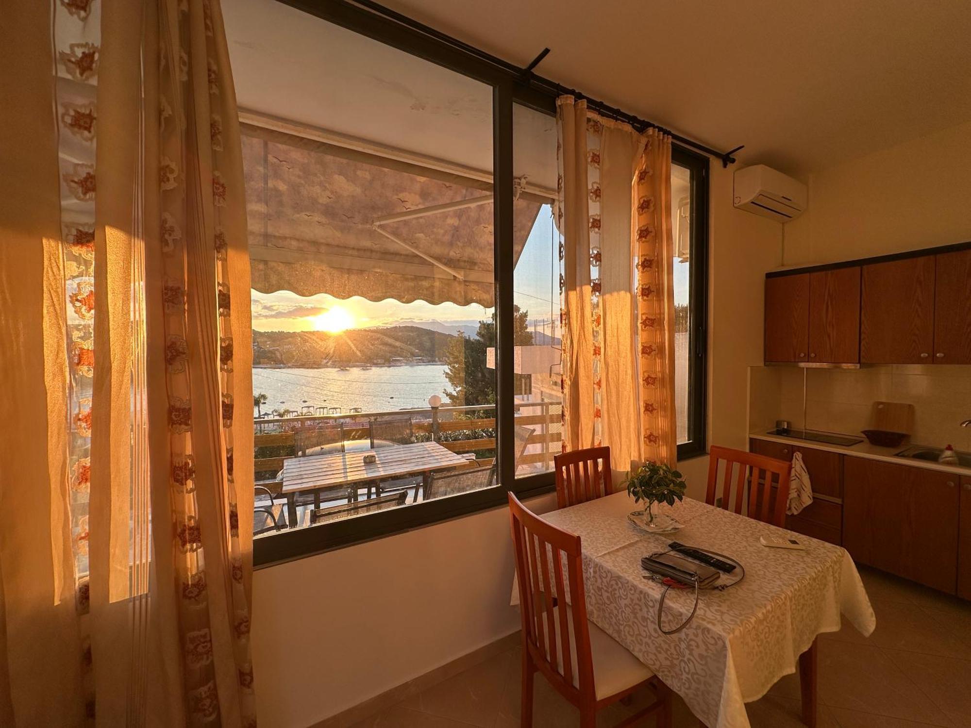 Apartment Ion Sea View Ksamil